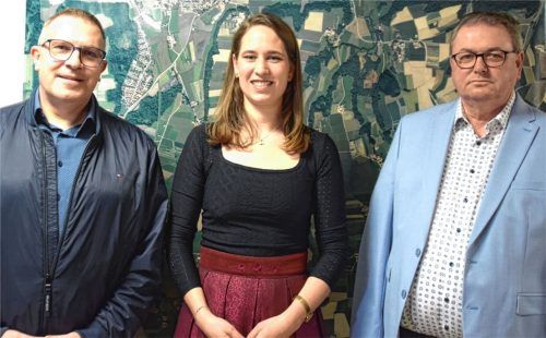 Sie wollen Bürgermeister von Tüßling werden: (von links) Markus Bauer (FW), Carolin Auer (CSU) und das kommunalpolitische Urgestein Lothar Liebwein (FoP/SPD). Foto Wagner