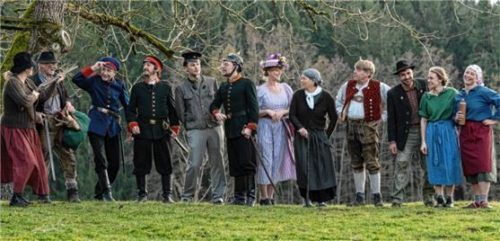 Theatergrupppe führt das Stück „Siehgst as do host as“ von Thomas Brückner auf.