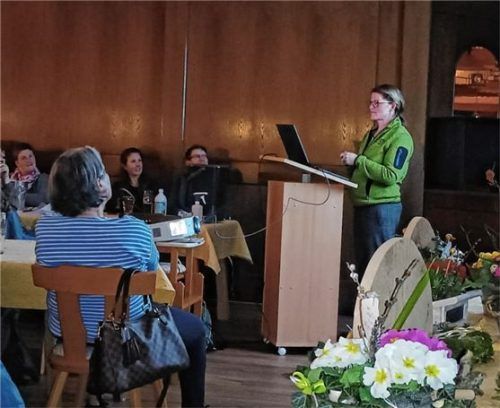 Über effektive Mikroorganismen im Garten referierte Claudia Crawford in der Frühjahrsversammlung.Foto Eder