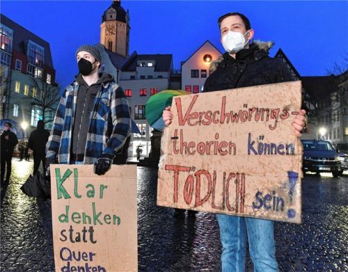 Viele Menschen haben inzwischen erkannt, wie gefährlich Verschwörungstheorien sein können. Foto dpa