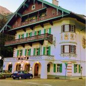 „Zur Burg“ für 175000 Euro ersteigert