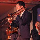 Harmonic Brass bringt Frühlingsgefühle ins Inntal-Gymnasium