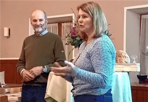 Vorsitzende Rosmarie Landstorfer und Referent Rainer Steidle sprachen auf der Jahresversammlung.Foto re