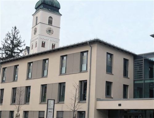 Zentral gelegen im Ärztehaus an der Bahnhofstraße: Hier findet die Tagesklinik ein neues Zuhause. Foto Duczek