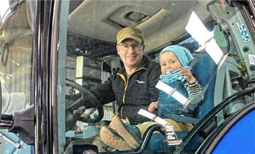 Zufrieden mit dem Lenksystem: Landwirt Matthias Leenen.
