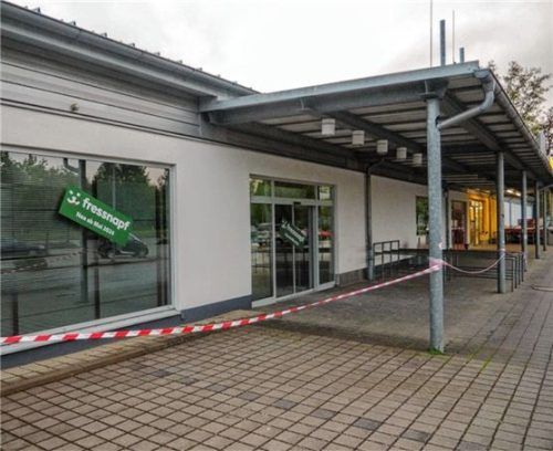 20 Jahre lang hatte der Biomarkt „Denns“ seinen Sitz in der Aisingerwies. Seit November 2023 steht die Ladenfläche leer. Jetzt wurde ein Nachmieter gefunden. Foto Martin Aerzbäck