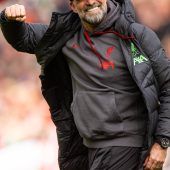 Klopp zurück an der Spitze