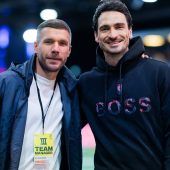 Podolskis Team gewinnt die erste „Baller League“: „Erwartungen verzehnfacht“