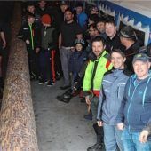 Vagener schenken Kirchdorfern einen Maibaum