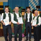 Musikkapelle Niederaudorf hat drei neue Ehrenmitglieder