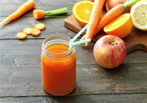 Äpfel oder Karotten alleine ersparen noch keinen Arztbesuch. Mit einer generell ausgewogenen Ernährung ist man aber schon auf einem guten Wege. Fotos adobestock