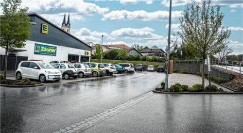Auf dem größten Teil dieser Fläche wird sich der Edekamarkt vergrößern.