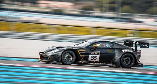 Benjamin Mazatis startet im Aston Martin Vantage für das Team Walkenhorst. Fotos re