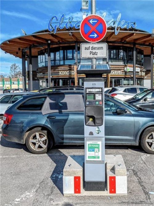 Bisher stehen vier Parkautomaten auf der Loretowiese zur Verfügung.