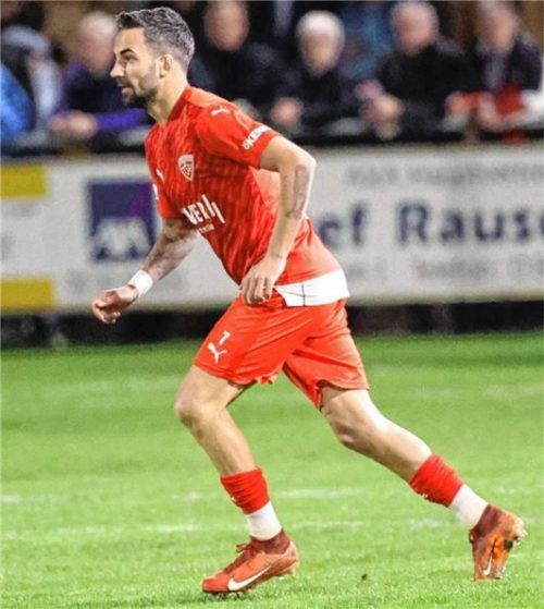 Bruderduell im Abstiegskampf: Für Kevin Hingerl kommt es zum Duell mit seinem Bruder Sascha. Foto Buchholz