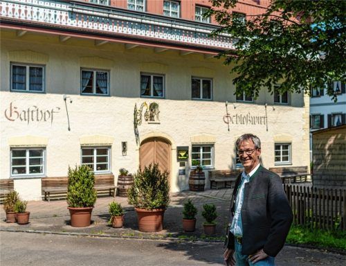 Bürgermeister Matthias Jokisch sprach sich 2019 dafür aus, das Gebäude des Schloßwirts zu kaufen. Foto  Thomae