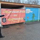 Neue Umkleide dank alter Garagen