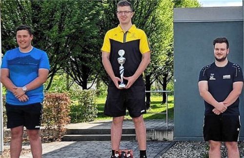 Das Siegerpodest der U23: Maximilian Mayer gewann vor Kilian Reschberger und Nico Tändler. Foto Albert Kamhuber