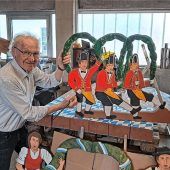 Holztaferl für Maibaum