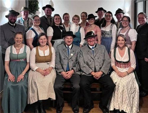 Der neue Vorstand des Trachtenvereins UnterinntalerVogtareuth. Foto re