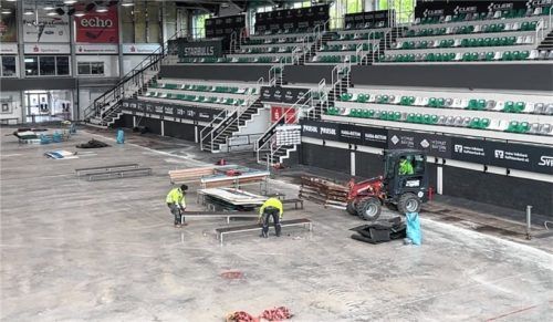 Die Bande ist weg: Das Rofa-Stadion aktuell.Foto Marko Aleksic