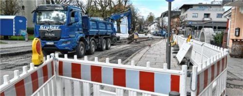 Die neue Querungsinsel ist fast fertig. Foto Schlecker