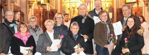 Für ihr Engagement im Chor wurden langjährige Mitglieder geehrt.Foto Dawid