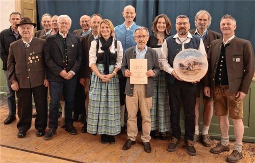 Im Rahmen der Mitgliederversammlung wurden zahlreiche Schützinnen und Schützen geehrt. Foto re