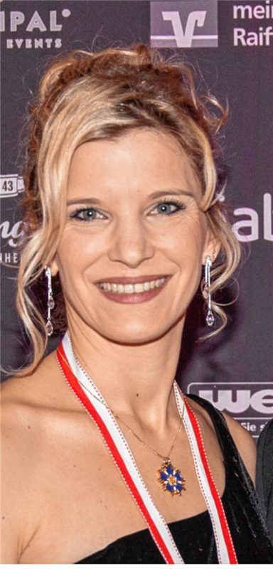 In der Rosenheimer Faschingsgilde gibt es einen großen Wechsel – nach über einem Jahrzehnt hört Sandra von Gottesheim als Präsidentin auf. Foto Montage: Evi Groening/Privat
