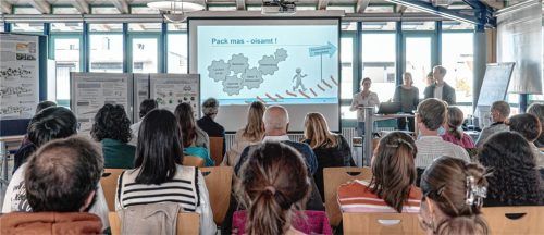 Konkrete Maßnahmen zu entwickeln, mit denen sich das Mangfalltal den Folgen der Klimaänderung entgegenstellen kann – das war eine Aufgabe, die sich Studenten der TU München-Weihenstephan gestellt hatten. Ideengeber des Projektes war der noch junge Rosenheimer Verein „Die Vielfaltsmacher“. Foto Thomae