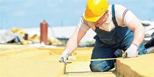 Mit wenigen Zentimetern mehr Wandaufbau kann man den EH-40-Standard erreichen und dabei längerfristig sogar Geld sparen – so argumentiert der europäische Dachverband des Zimmerer- und Holzbaugewerbes. Foto Panthermedia/kalinovsky