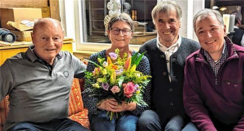 Nach der Wahl ist vor der Wahl: Die in ihren Ämtern bestätigten (von links) Hans Angerer (Kassier), Silvia Funk (Vorsitzende), Peter Döring (Stellvertreter) und Elmo Holler (Schriftführer). Foto Hoffmann.