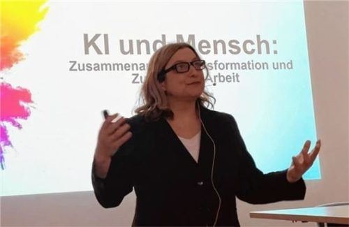 Professorin Dr. Isabel Welpe hielt einen Vortrag über künstliche Intelligenz am Campus Mühldorf der TH Rosenheim. Foto Wieland