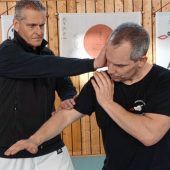 Schutzhaltung und Wachsamkeit