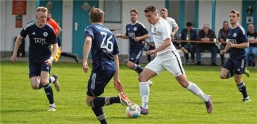 SG-Spieler Felix Wieser hatte die erste und die letzte Gelegenheit im Inn/Salzach-Duell.Foto Walter Semerad