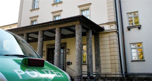 Vor dem Amtsgericht in Rosenheim musste sich ein 21-jähriger Asylbewerber verantworten, der vorher schon mehrmals mit dem Gesetz in Konflikt geraten war. Foto dpa