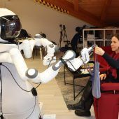 Assistenz-Roboter wird noch klüger