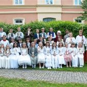 28 Mädchen und Buben erhalten erste heilige Kommunion