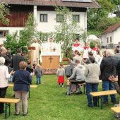 Dettendorfer feiern Dorffest mit Messe und Schmankerl