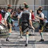 Gut besuchter Frühschoppen im Brunnenhof