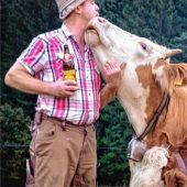 Die Liebe  eines Bauern  zu seinen Tieren