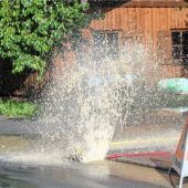 Land unter in Bernau: Keller und Straßen überflutet