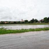 Blitzeinschlag und Starkregen: Unwetter fordert Einsatzkräfte in der Region