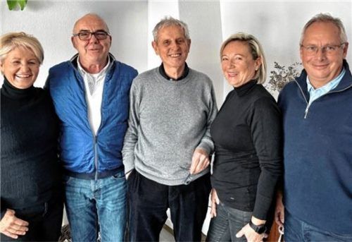 Aktueller Vorstand: (von links) Kerstin Müller-Schwach (Schriftführerin), Christian Guggenbichler (Kassier), Albert Dander (Präsident), Andrea Wisböck (Vize-Präsidentin) sowie Michael Beck (Spielführer).Foto re