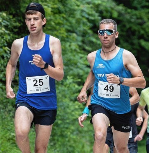 Anian Rottmüller (links) vom PTSV Rosenheim wurde Zweiter, Florian Prambs vom TSV Palling Dritter.Foto Bittner