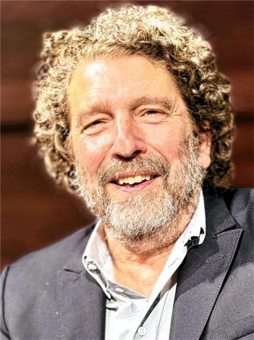 Asher Fisch hat beim Interview sehr gute Laune. Foto Janka