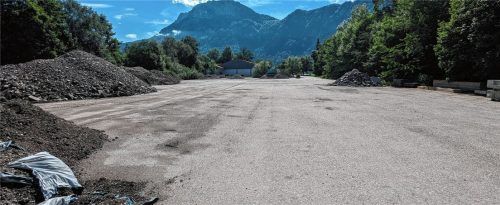 Auf dem Platz des bisherigen Markts und dahinter sollen der neue Lidl-Markt und der dm-Drogeriemarkt entstehen.Foto Hoffmann