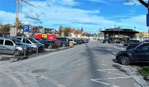 Auf der Loretowiese und in anderen öffentlichen Bereichen sollen die Möglichkeiten zu kiffen auf Wunsch der CSU-Fraktion stärker begrenzt werden. Foto Baumeister