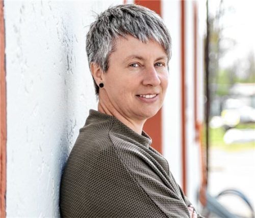 Bettina Wimmer übernimmt die Aufgabe bei Lacrima von Dr. Beate Düntsch-Hermann.Foto  Bieber