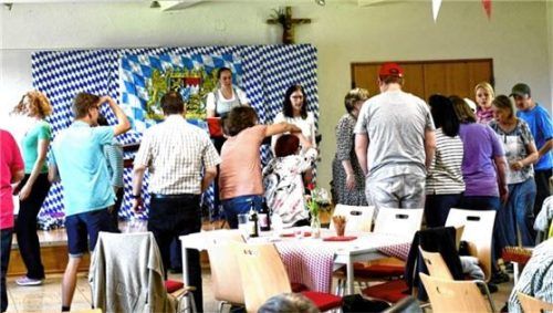 Der Arche-Freundeskreis organisiert auch Veranstaltungen wie ein Mitmachkonzert für Menschen mit und ohne Beeinträchtigung, das in Kooperation mit der Volksmusikpflege des Bezirks Oberbayern veranstaltet wurde. Foto Privat